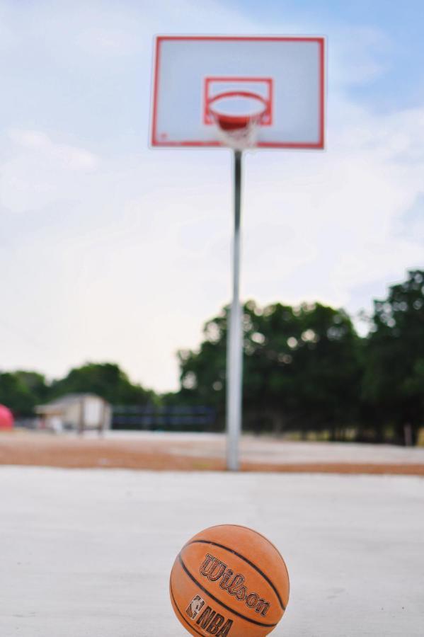 Son'S Rio Cibolo Birdhouse Cabin #7 Water Sports, Hot Tubs, Volleyball, Game Room, And More! Marion Zewnętrze zdjęcie